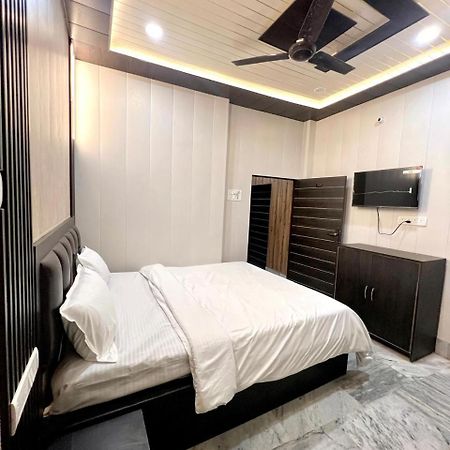 Durga P Guest House Near Harishchandra Ghat Varanasi Exterior foto